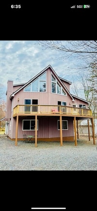 Building Photo - 118 Caedman Dr