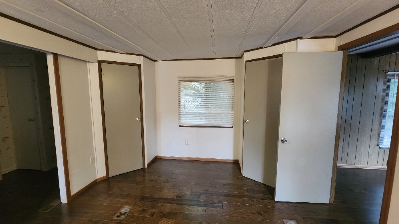 Building Photo - 105 Ironstone Rd