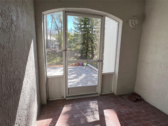 Building Photo - 18714 Wimbledon Cir