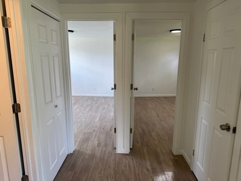 Building Photo - W220N9009 Town Line Rd