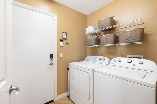 Building Photo - 52050 Rosewood Ln