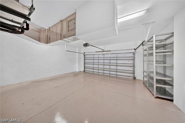 Building Photo - 8965 Malibu Ln