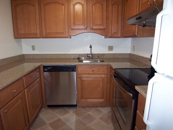 Building Photo - 1 Watermill Pl