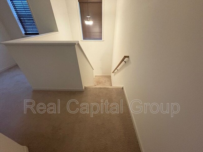 Building Photo - 28 Whitaker Dr