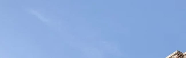 Building Photo - 2700 W Albion Ave