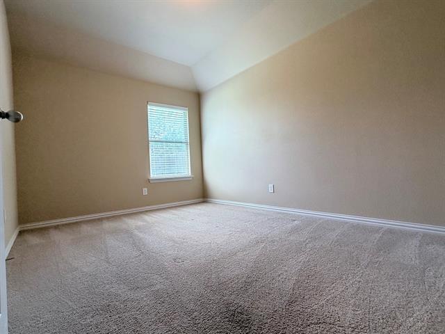 Building Photo - 616 Kinghaven Dr