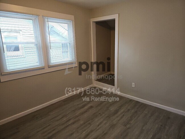 Building Photo - 403 Wallace Ave