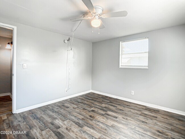 Building Photo - 152 Ponce De Leon Dr