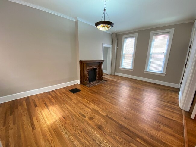 Building Photo - Short North - Victorian Village Single Family Brick House