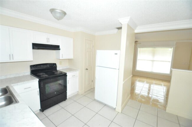 Building Photo - 1624 Merrick Rd