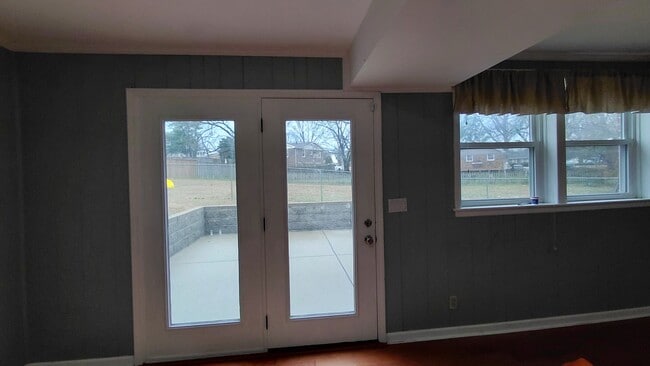 Building Photo - 5944 Port Yakima Ct