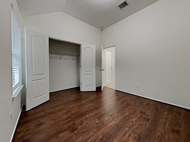 Building Photo - 10006 Blissfull Valley Ln