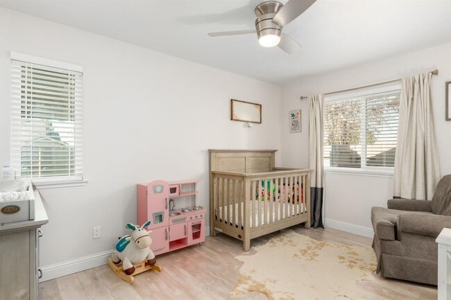 Building Photo - Updated 3 bedroom home in Ridgepoint Area