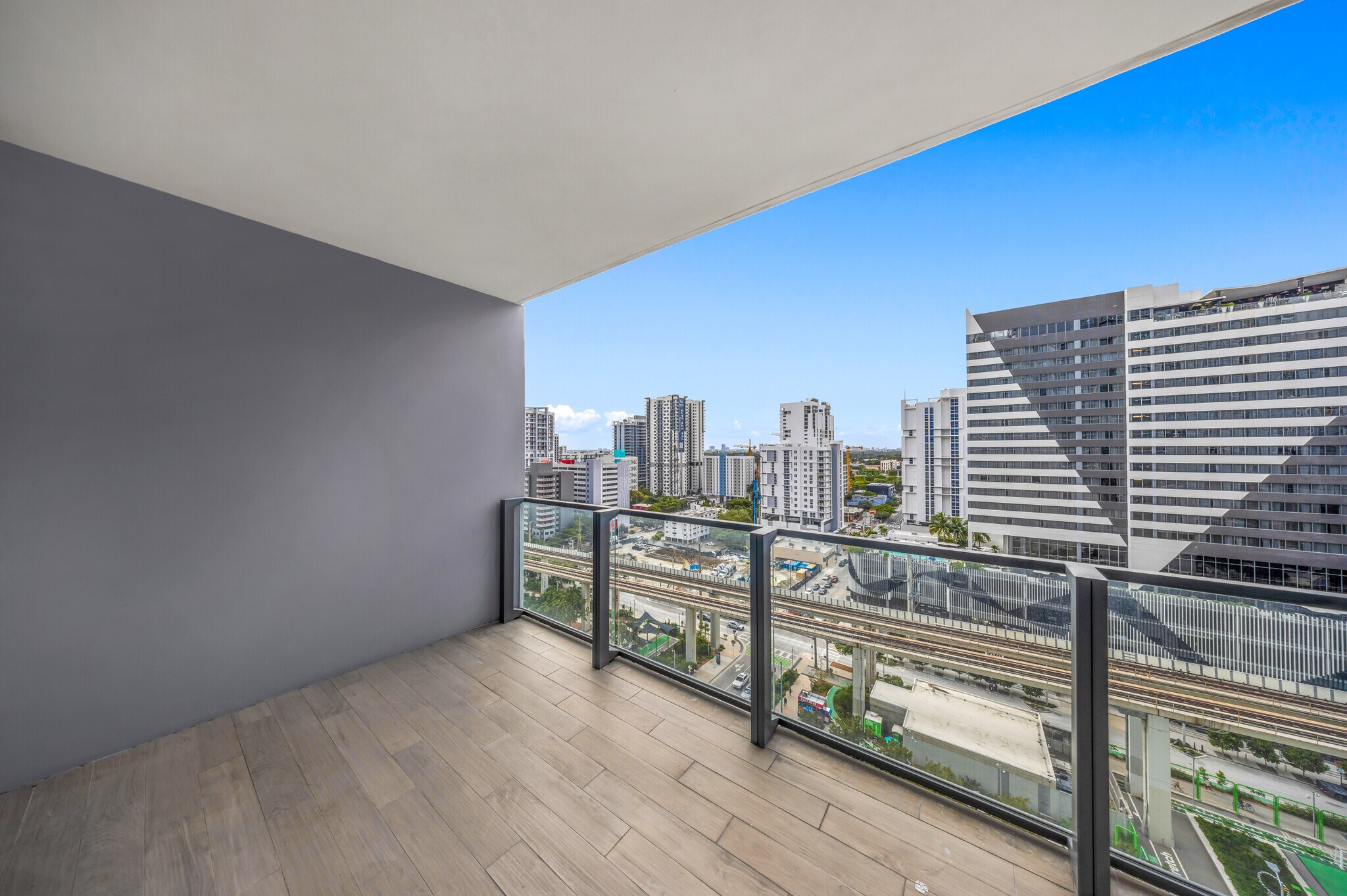 Building Photo - 88 SW 7th St