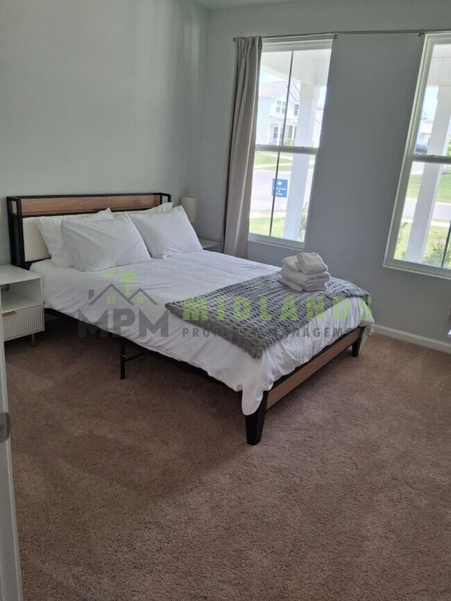 Building Photo - 1127 Eagleston Wy