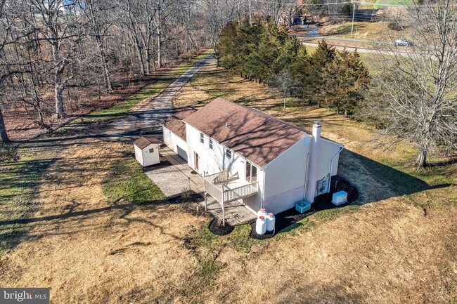 Building Photo - 5400 Curly Hill Rd