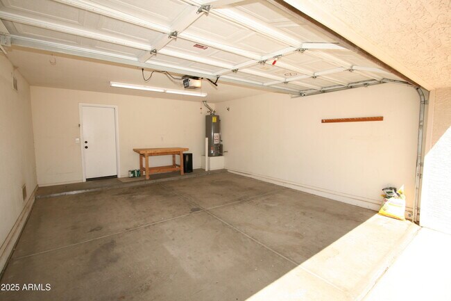 Building Photo - 12826 W Windsor Ave