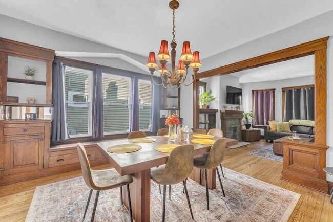 Building Photo - 2638 E 126th St