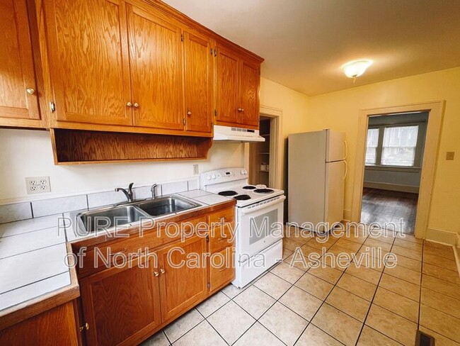 Building Photo - 35 Dunwell Ave