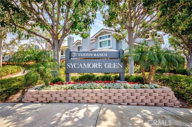 Building Photo - 2182 Avocado Dr