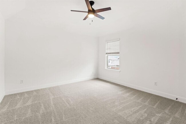 Building Photo - 201 Bristlecone Bend