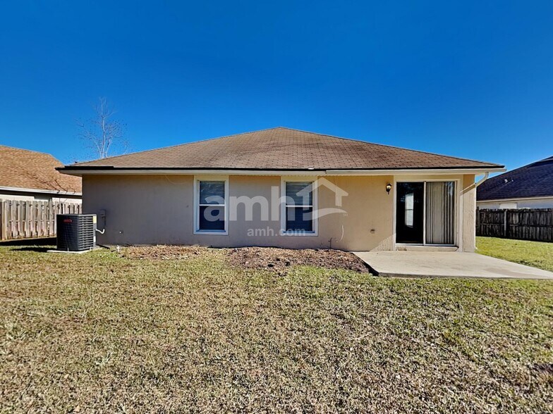 Building Photo - 1758 Dartmouth Dr