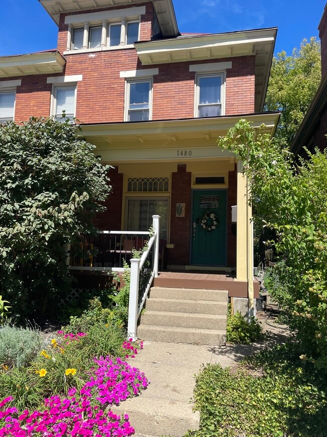 Front porch - 1478 Bryden Rd