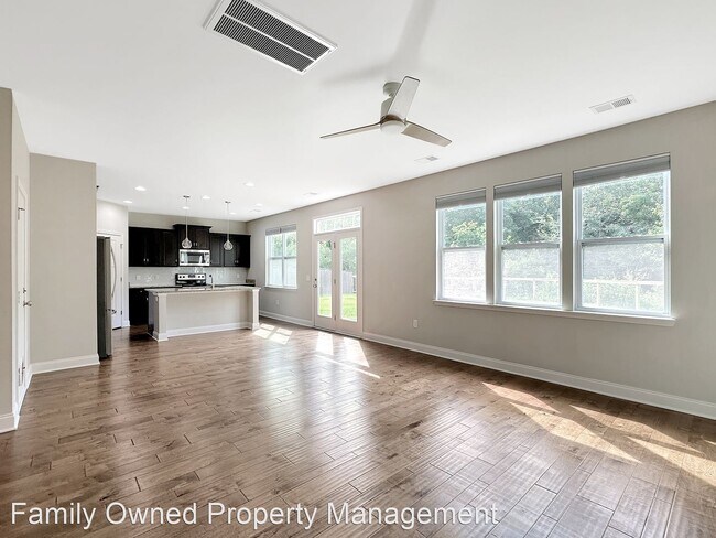 Building Photo - 3 br, 2.5 bath House - 206 Wathen Drive