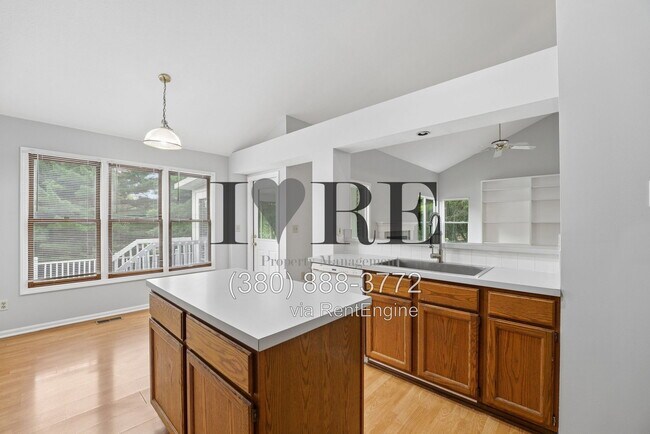 Building Photo - 358 Belle Haven Pkwy