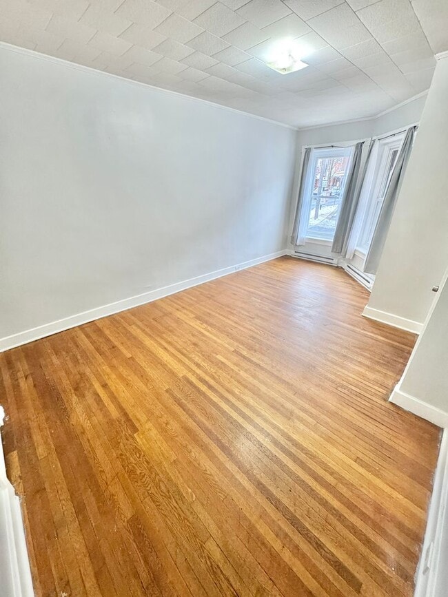 Building Photo - 1103 Linden St