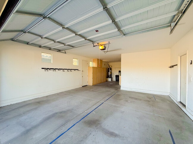 Building Photo - 18649 W Williams St