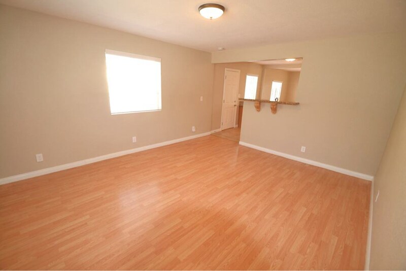 Building Photo - 13295 Beaver St