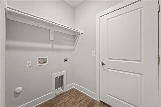 Building Photo - 3600 Aaron Pl
