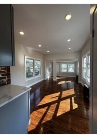 Building Photo - 16 Kirkwood Pl
