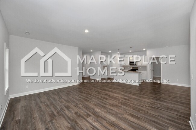 Building Photo - 174 River Pointe Dr