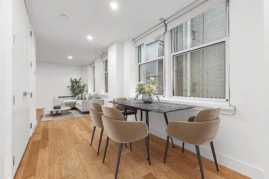 Building Photo - 50 Murray St