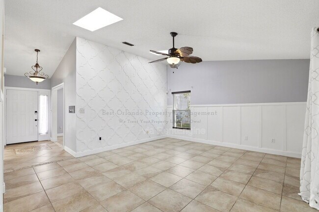 Building Photo - 6018 Brookhill Cir