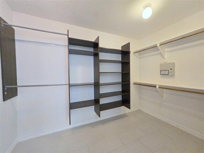 Building Photo - 6415 Taimer Ct