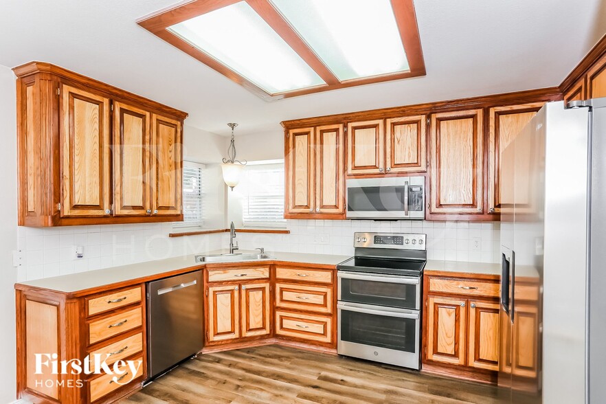 Building Photo - 2513 Elliott Ave