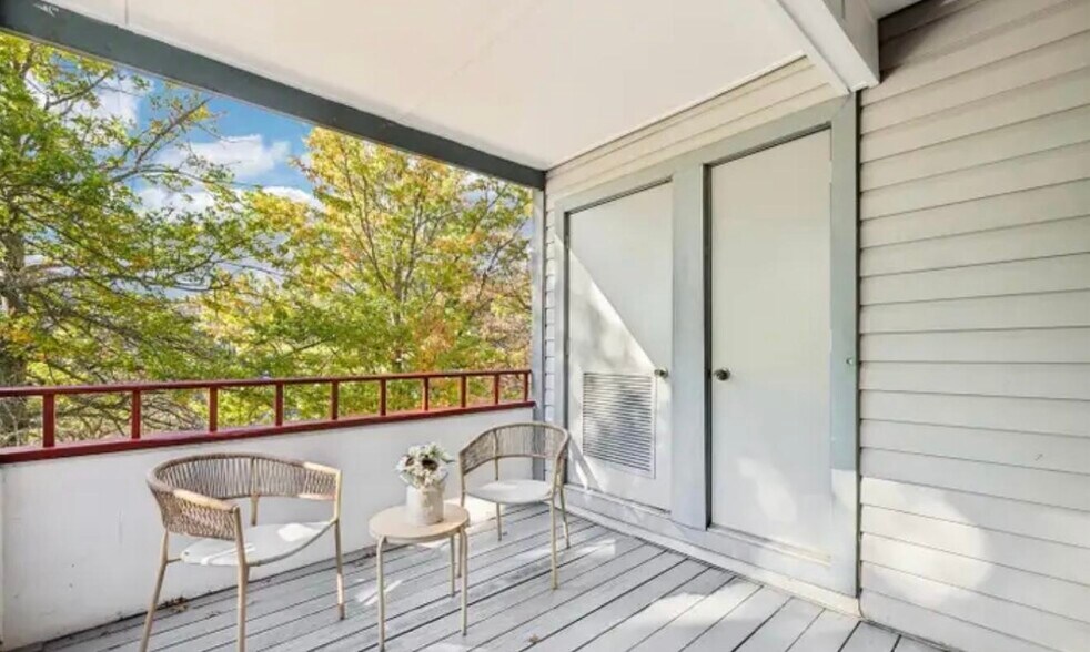 Building Photo - 13700 Modrad Way