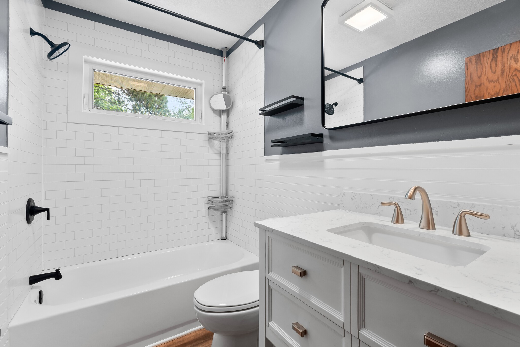 Building Photo - 4442 Vera Cruz Ave N