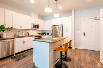 Interior Photo - CityLine - Jersey City East