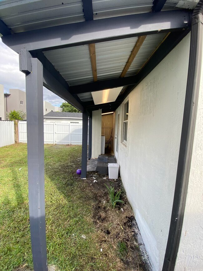 Building Photo - 2987 NW 44th St