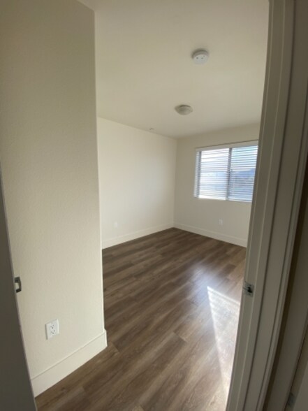 Building Photo - 11312 Huston St