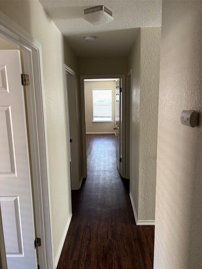 Building Photo - 1403 Haley Gray Dr