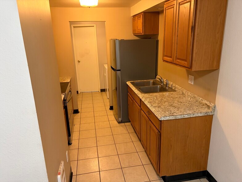 Building Photo - 2115 Carlson Rd