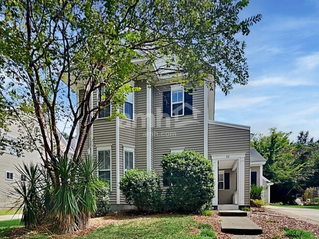 Building Photo - 60 Creek Bend Dr