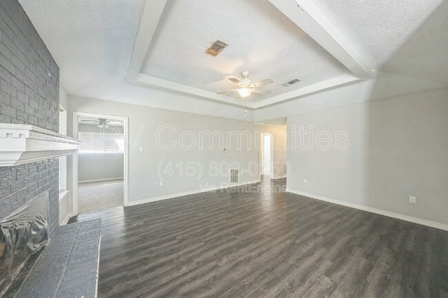 Building Photo - 9830 Cherokee St