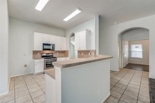 Building Photo - 5828 Shetland Circle