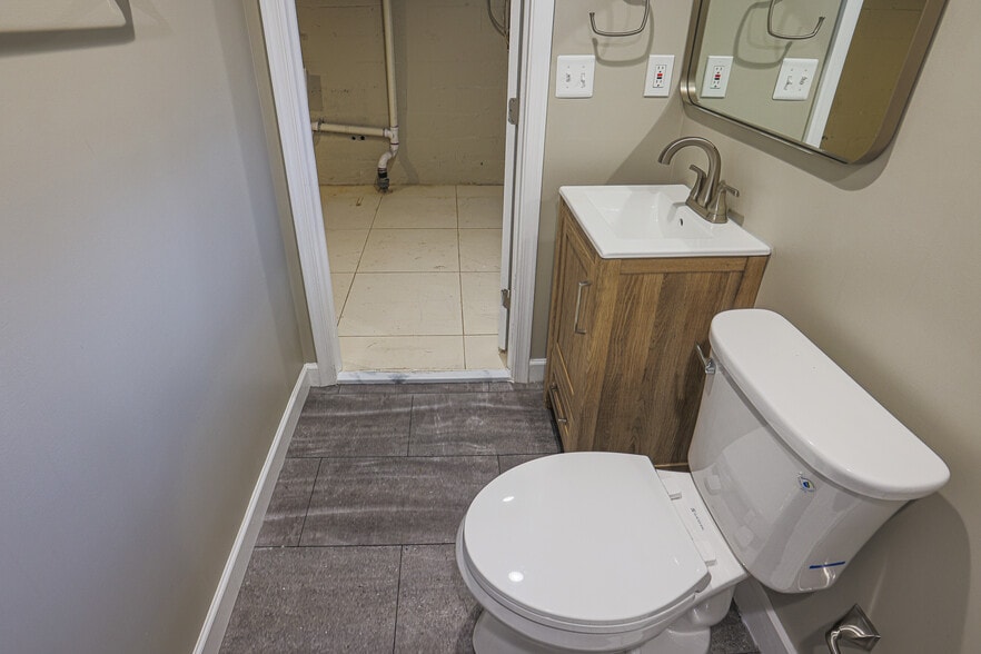 Building Photo - 2454 Terra Firma Rd